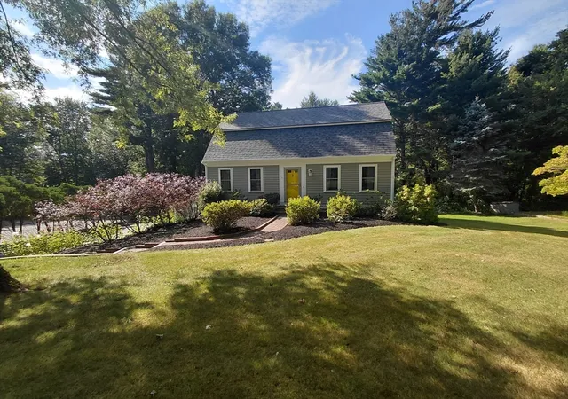 1st image of 3 Kelly Dr, Middleboro, MA 02346 | MLS# 73558587