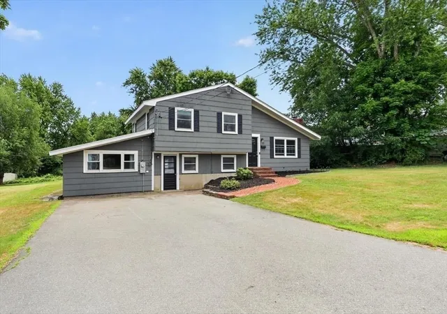 Homes for sale in Whitman, MA | 15 Russell Rd, Whitman, MA 02382 | MLS# 73545946
