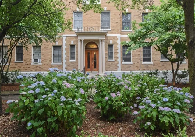 3rd image of 860 Massachusetts Avenue #854 8, Cambridge, MA 02139 | MLS# 73540775