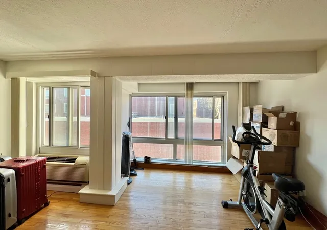 1st image of 4 Trowbridge Pl #3C, Cambridge, MA 02138 | MLS# 73558760