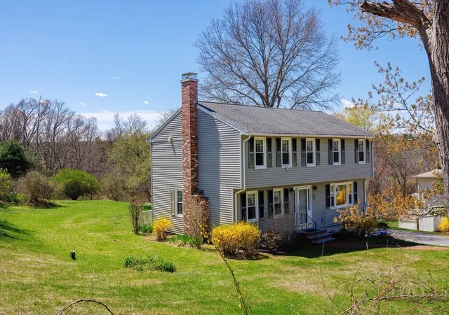 Homes for sale in Grafton, MA | 42 Stowe Rd, Grafton, MA 01519 | MLS# 73522492