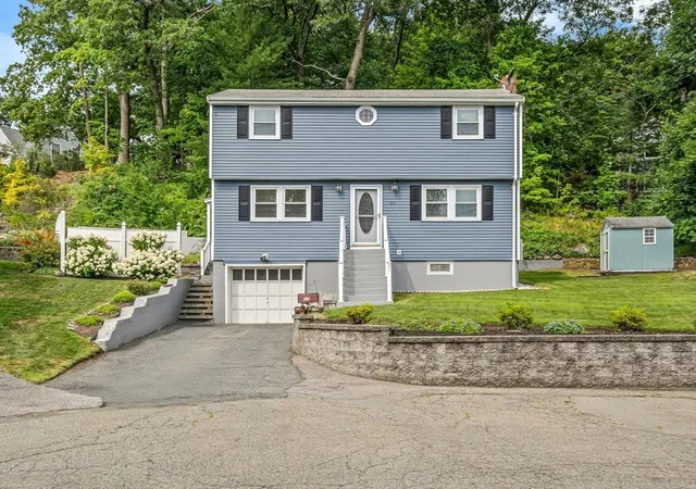 1st image of 17 Dale Cir, Waltham, MA 02451 | MLS# 73555336