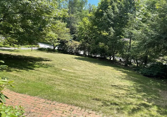 5th image of 10 Crowningshield Dr, Paxton, MA 01612 | MLS# 73554262