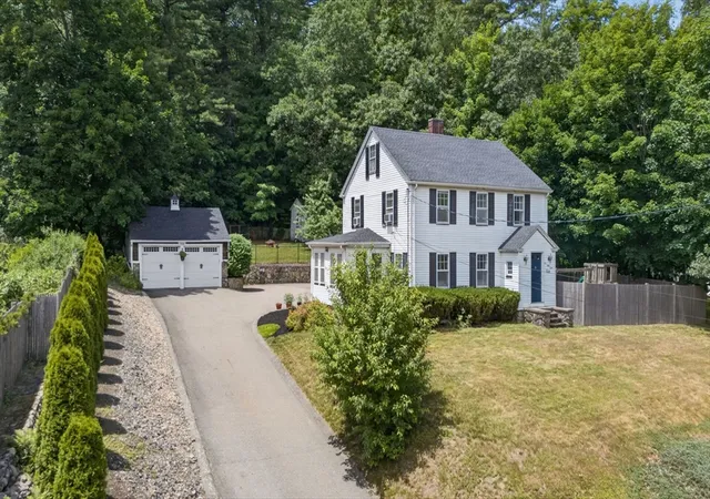 1st image of 158 Haverhill St, North Reading, MA 01864 | MLS# 73542421