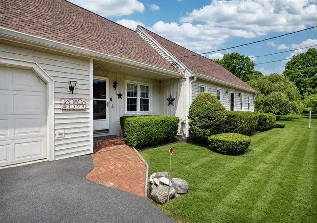 2nd image of 1599 South St, Bridgewater, MA 02324 | MLS# 73547438