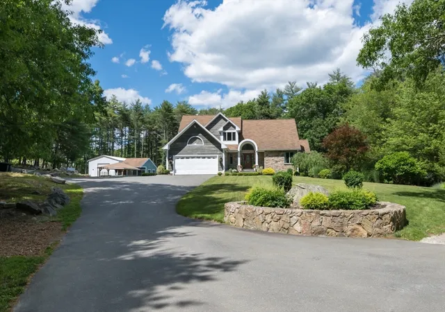 3rd image of 28 Gammons Rd, Acushnet, MA 02743 | MLS# 73538469