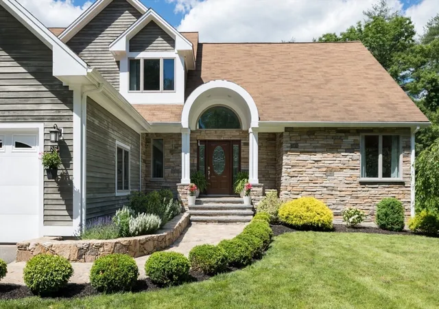 5th image of 28 Gammons Rd, Acushnet, MA 02743 | MLS# 73538469