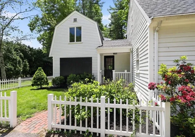 3rd image of 178 Main Street, Hanover, MA 02339 | MLS# 73529671