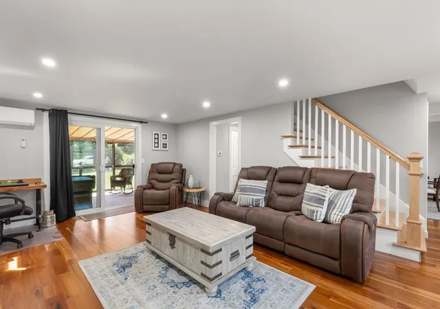 4th image of 118 Wayside Dr, Brewster, MA 02631 | MLS# 73556501