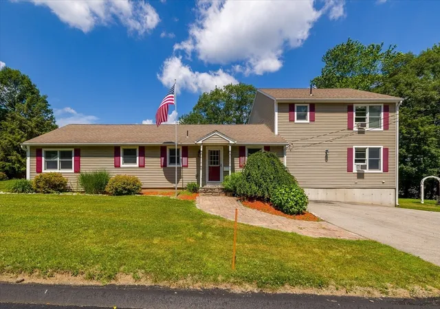 2nd image of 3 Arrowhead Ave, Auburn, MA 01501 | MLS# 73556273