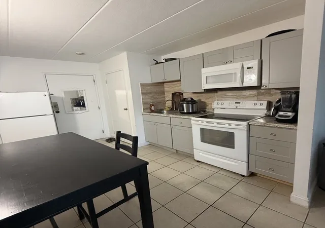 1st image of 126 Beaver St #53, Framingham, MA 01702 | MLS# 73555608