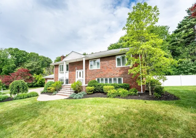 Homes for sale in Norwood, MA | 5 Albemarle Rd, Norwood, MA 02062 | MLS# 73535866