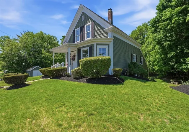 Homes for sale in Holbrook, MA | 25 Linwood St, Holbrook, MA 02343 | MLS# 73525748