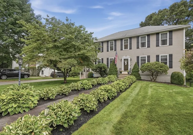 2nd image of 58 Heritage Dr, Lowell, MA 01852 | MLS# 73566200
