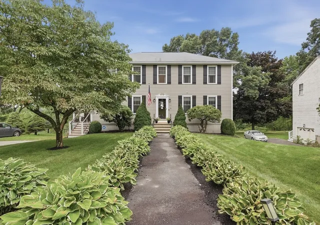 3rd image of 58 Heritage Dr, Lowell, MA 01852 | MLS# 73566200