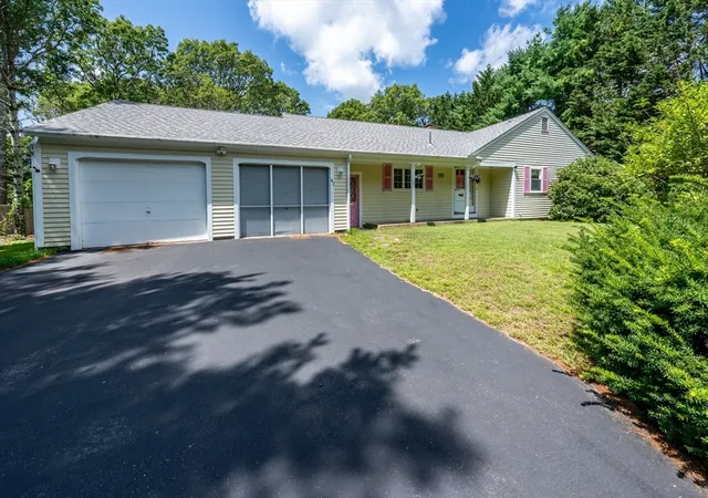 2nd image of 61 White Oak Trl, Centerville, MA 02632 | MLS# 73559791
