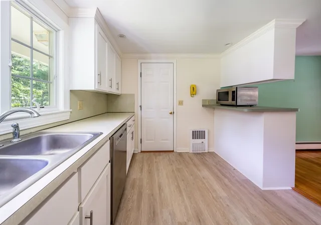 4th image of 61 White Oak Trl, Centerville, MA 02632 | MLS# 73559791
