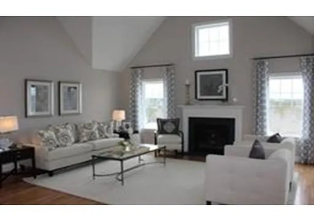 3rd image of 7 Muirfield, Andover, MA 02360