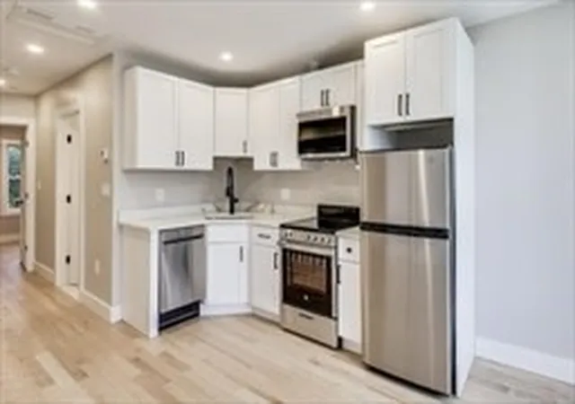 5th image of 35 Delle Ave, Roxbury Crossing, MA 02120 | MLS# 73559785