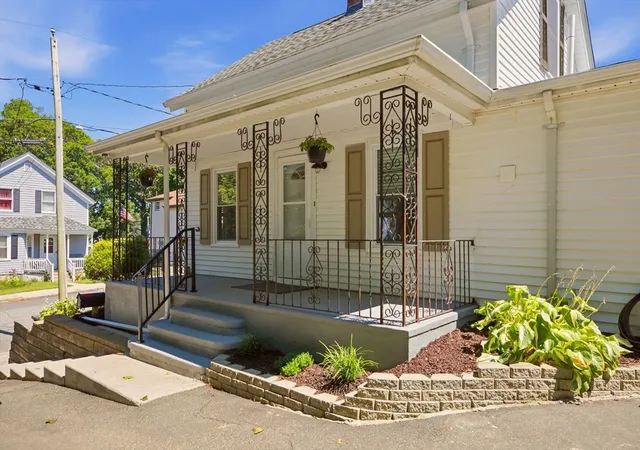 1st image of 225 Mount Pleasant St, Fall River, MA 02720 | MLS# 73564383