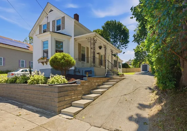 2nd image of 225 Mount Pleasant St, Fall River, MA 02720 | MLS# 73564383