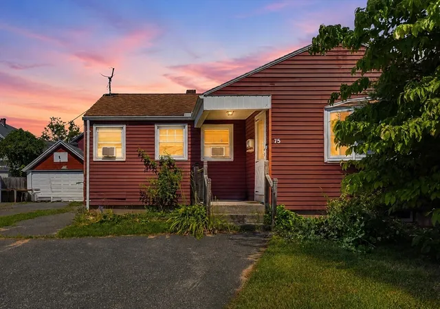 Photo 2 of Single family home for sale at 75 Knollwood St, Springfield, MA 01104 | MLS# 73553096 | Listing updated on 2026-09-11