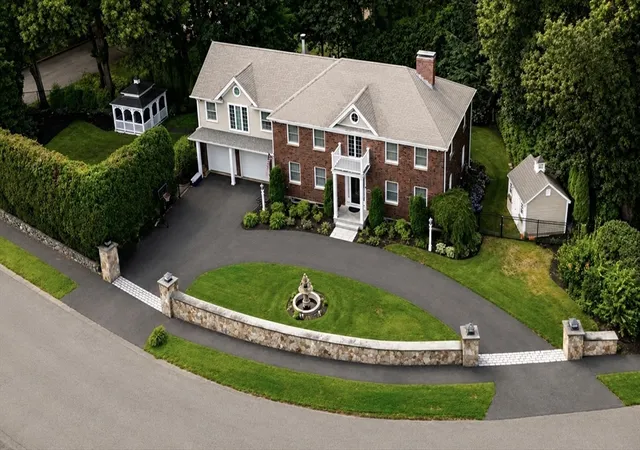 Photo 1 of Single family home for sale at 10 Juniper Hl Rd, Waltham, MA 02452 | MLS# 73554419 | Listing updated on 2026-09-12