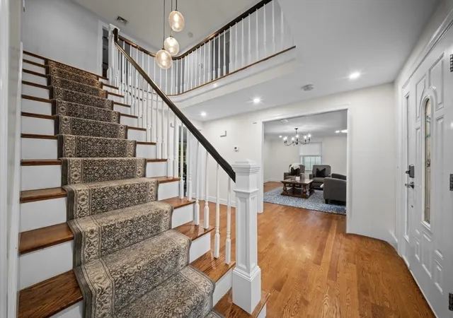 Photo 3 of Single family home for sale at 10 Juniper Hl Rd, Waltham, MA 02452 | MLS# 73554419 | Listing updated on 2026-09-12