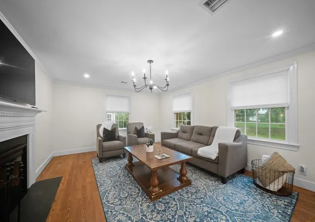 Photo 3 of Single family home for sale at 10 Juniper Hl Rd, Waltham, MA 02452 | MLS# 73554419 | Listing updated on 2026-09-12