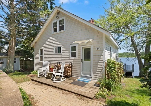 Photo 4 of Sale Pending at 44 Lakeshore Dr, Essex, MA 01929 | MLS# 73554561 | Listing updated on 2026-08-04