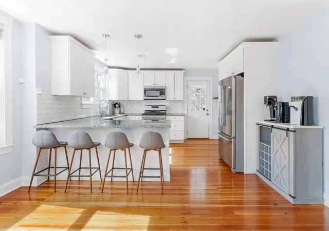 2nd image of 165 Central Ave, Malden, MA 02148 | MLS# 73502124