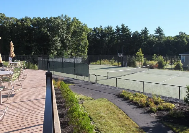 2nd image of 14 Hartshorne Wy, Methuen, MA 01844
