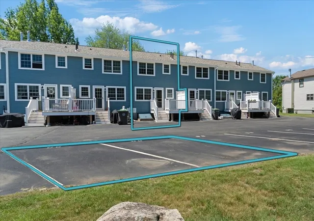 Homes for sale in Dedham, MA | 90 Durham Rd, Dedham, MA 02026