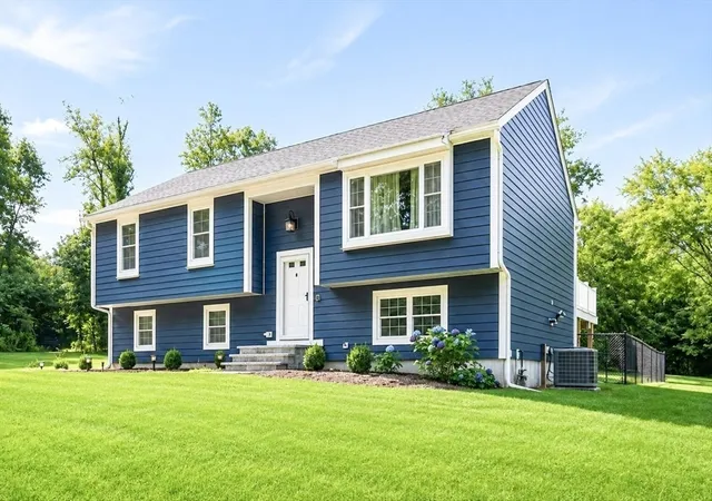 Photo 1 of Sale Pending at 174 Bent St, Franklin, MA 02038 | MLS# 73565449 | Listing updated on 2026-09-04