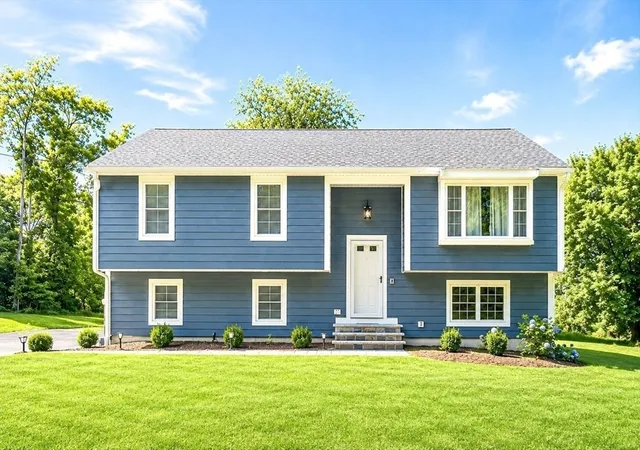 Photo 2 of Sale Pending at 174 Bent St, Franklin, MA 02038 | MLS# 73565449 | Listing updated on 2026-09-04