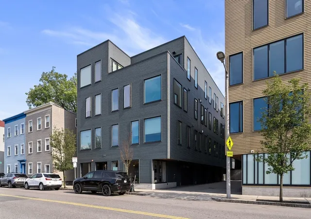 1st image of 537 E 1st Street #6, South Boston, MA 02127 | MLS# 73541993
