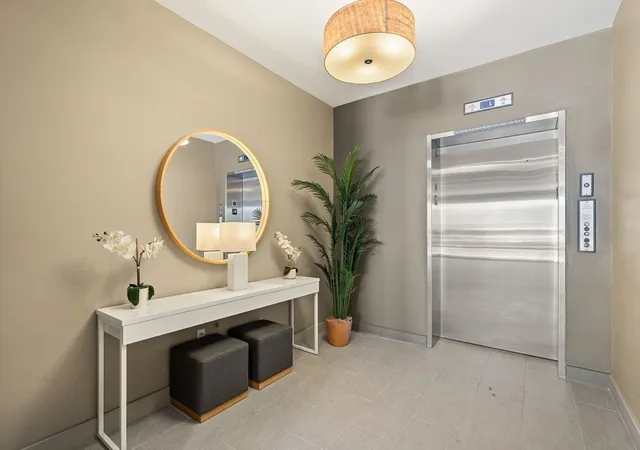 2nd image of 537 E 1St St, South Boston, MA 02127