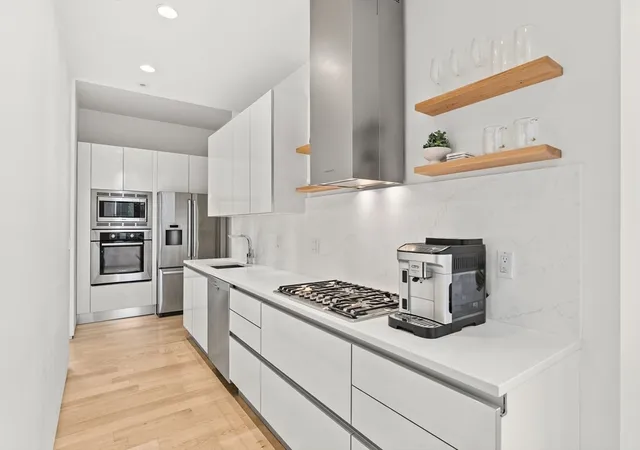 2nd image of 537 E 1st Street #6, South Boston, MA 02127 | MLS# 73541993