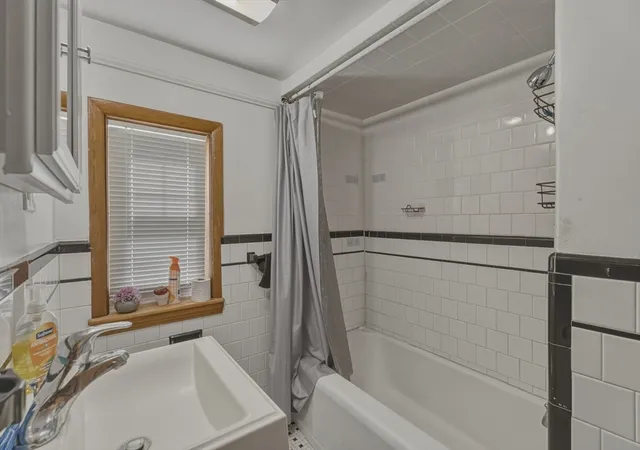 39th image of 237 American Legion Hwy, Revere, MA 02151 | MLS# 73562766