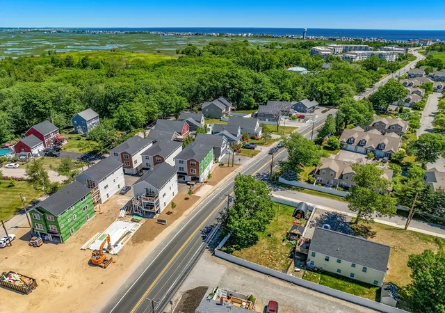 Homes for sale in Salisbury, MA | 2 Old County Rd #16, Salisbury, MA 01952 | MLS# 73542895