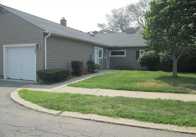 Photo 2 of Sale Pending at 188 Horseshoe Dr #188, Chicopee, MA 01022 | MLS# 73561742 | Listing updated on 2026-09-07