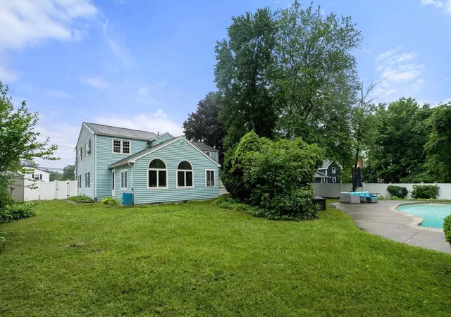 Homes for sale in Burlington, MA | 10 Locust Street, Burlington, MA 01803 | MLS# 73547139