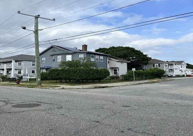 34th image of 71 Sycamore St, Fairhaven, MA 02719 | MLS# 73470224