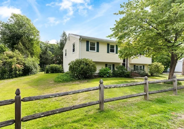Photo 2 of Sale Pending at 8 Green St, Billerica, MA 01821 | MLS# 73568047 | Listing updated on 2026-08-31