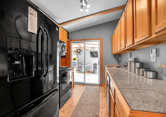 3rd image of 50 Roosevelt Dr, Southbridge, MA 01550 | MLS# 73544013