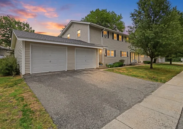 Homes for sale in Chicopee, MA | 237 Greenwood Ter #237, Chicopee, MA 01022 | MLS# 73542908