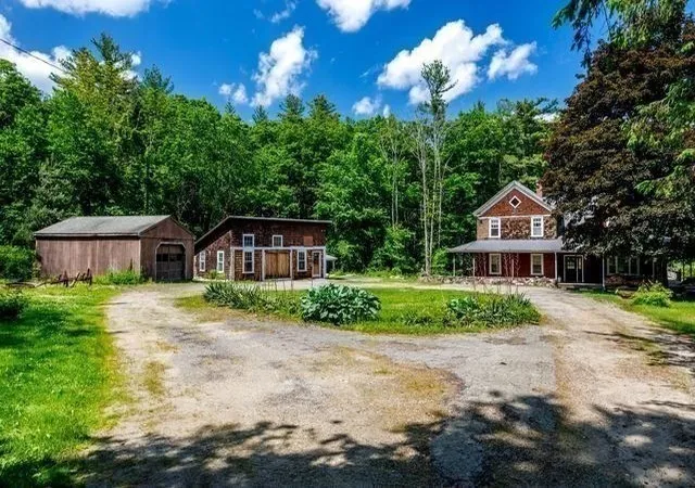 3rd image of 299 Sterling Rd, Princeton, MA 01541 | MLS# 73538023