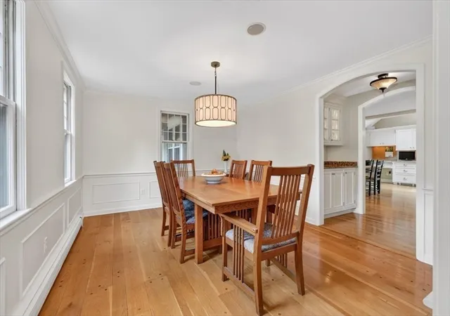 Photo 4 of Sale Pending at 6 Blackhorse Ln, Hingham, MA 02043 | MLS# 73542026 | Listing updated on 2026-09-10