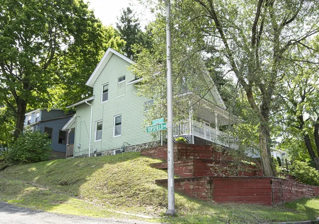 Photo 2 of Single family home for sale at 7 Clarence St, Worcester, MA 01610 | MLS# 73553044 | Listing updated on 2026-10-06