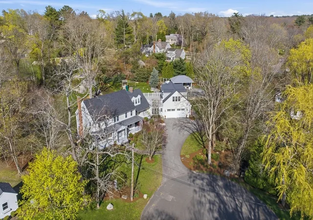 2nd image of 5 Seal Cove Ln, Hingham, MA 02043 | MLS# 73513914
